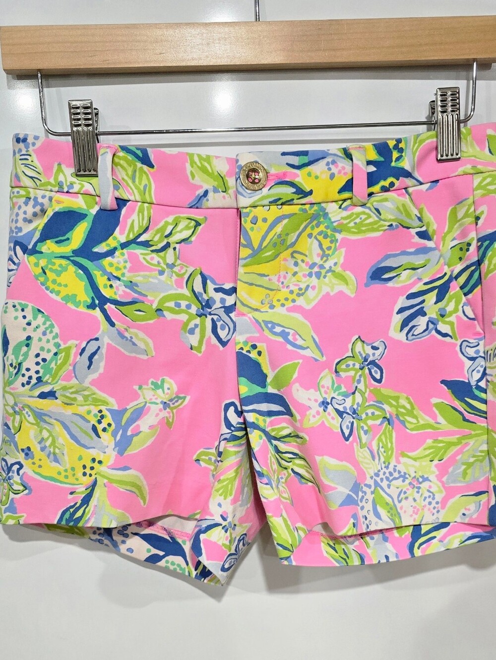 ​Lilly Pulitzer "Lilly's Lemon" Pink Citrus Chino Shorts - Size 00